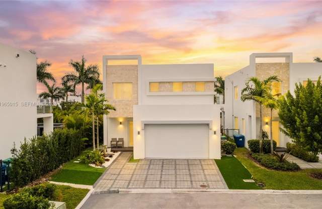 10366 NW 68th Ter photos photos 10366 NW 68th Ter photos photos