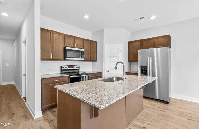 115 E Saltgrass Lane Gallery 3