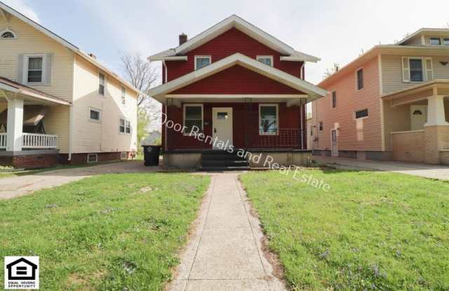 922 Drexel Ave photos photos