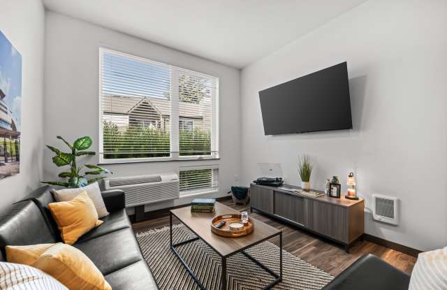 The Flats at Chase - Student Housing Gallery 2