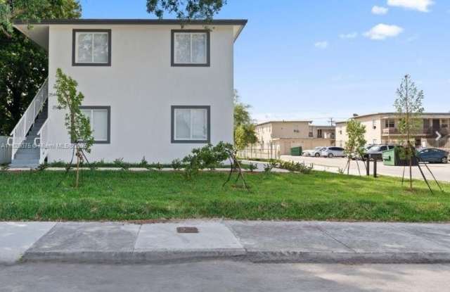 2540 NW 51st  Ter photos photos