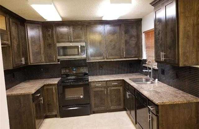 6804 Tudor Drive Gallery 2
