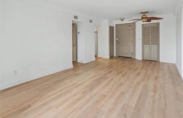 3000 Riomar Street Gallery 4