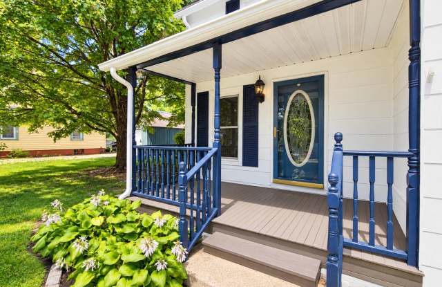 206 West Sangamon Street Gallery 3