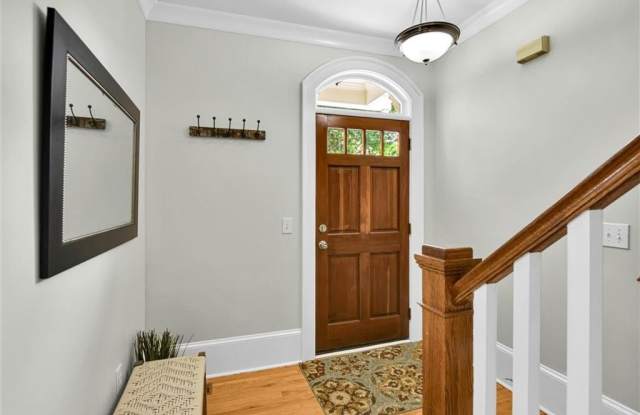 2635 Colgan Court SE Gallery 2