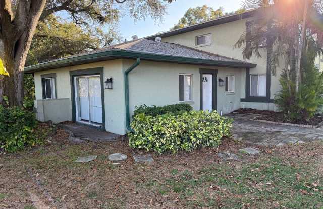 2932 Eastwood Drive photos photos