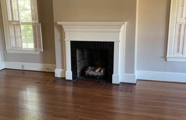 1709 Fort Bragg Road Gallery 4
