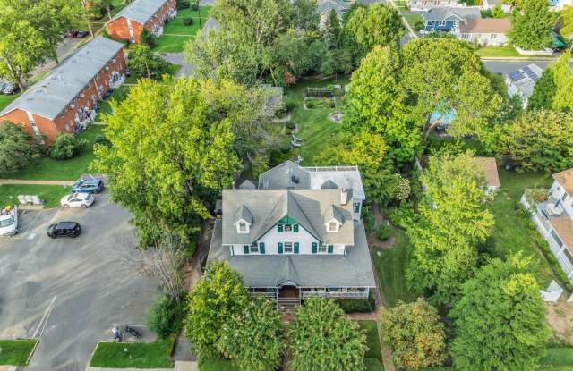 102 Riverview Avenue Gallery 4