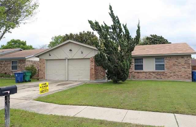 6272 Stardust Drive S - 6272 Stardust Drive South, Watauga, TX 76148