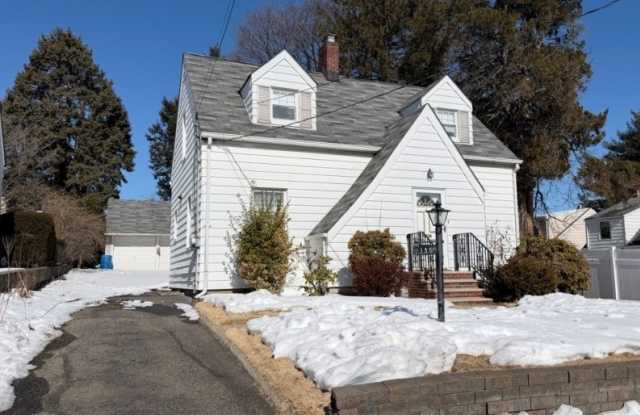 136 Roosevelt Ave - 136 Roosevelt Avenue, Clifton, NJ 07011
