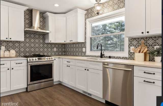 7610 Erie Ave - 7610 Erie Avenue, Chanhassen, MN 55317