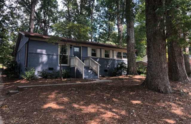 6121 Netherwood Dr - 6121 Netherwood Drive, Charlotte, NC 28210
