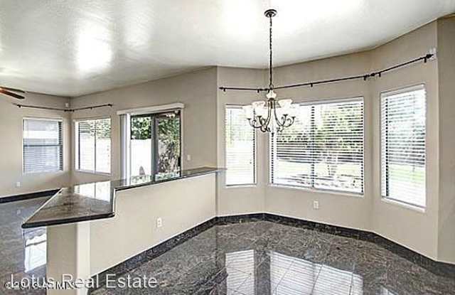 1832 E TODD DR Gallery 3