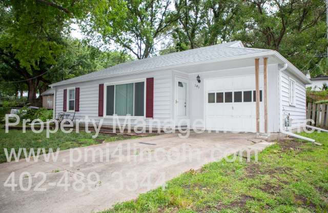 2 Bedroom and 1 Bathroom Home Available For Rent! photos photos