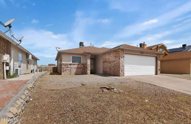 5705 RICK HUSBAND Drive Gallery 4