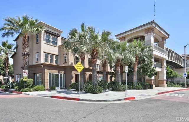 106 E Santa Fe Court Gallery 3