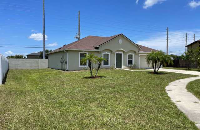 Beautiful 3 Bedroom, 2 Bath Home in St Cloud. Gallery 4