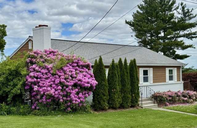 21 Shawmut Rd - 21 Shawmut Road, Waltham, MA 02452
