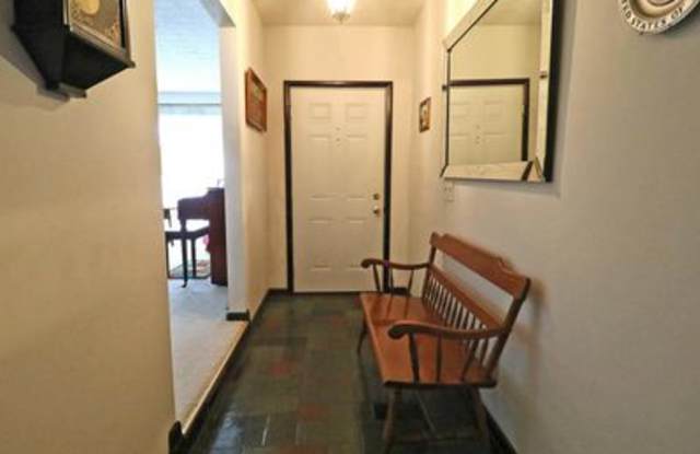 3089 Adirondack Ave Gallery 3