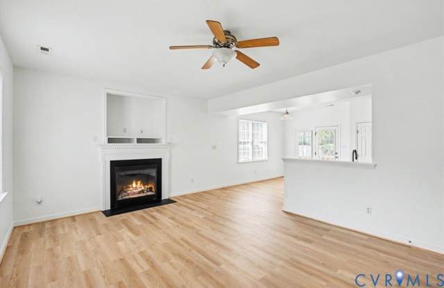5412 Huntington Avenue Gallery 2