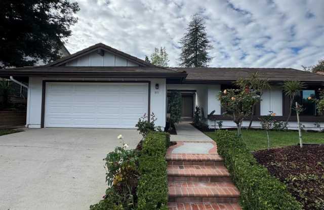 Renovated Home with Modern Comfort and Spacious Living photos photos