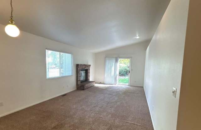 5002 Canyon Run Drive Gallery 3