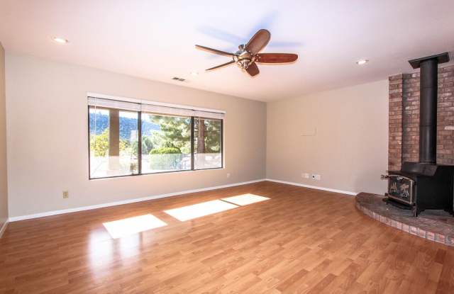 Sedona Three bedroom Home! - HOLD Gallery 3