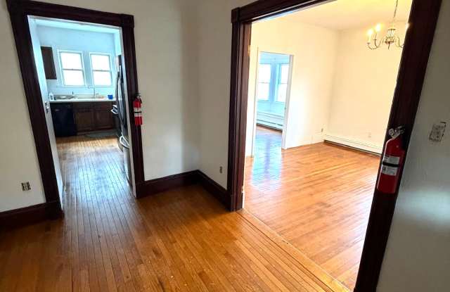 47 Lyman Ave photos photos