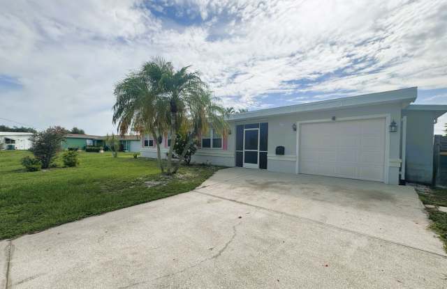 Waterfront Pool Home in Port Charlotte photos photos