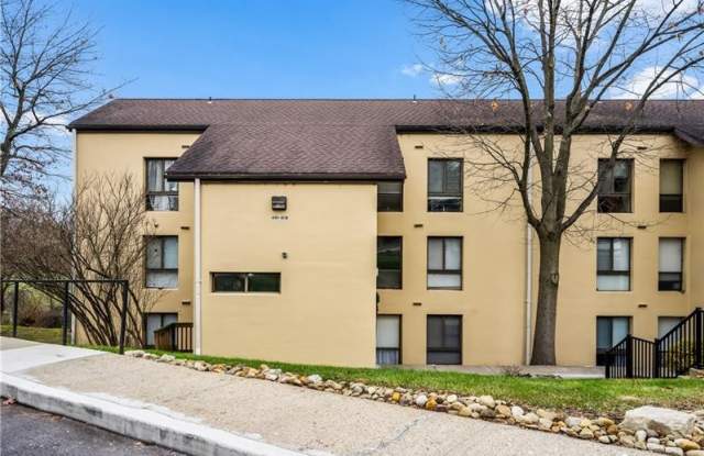 2034 Swallow Hill Rd - 2034 Swallow Hill Road, Allegheny County, PA 15220