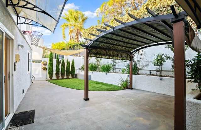 714 N Juanita Avenue photos photos
