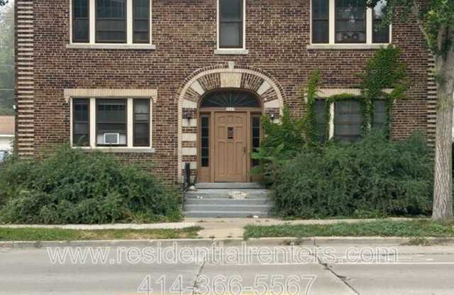 3047 S Howell Ave photos photos