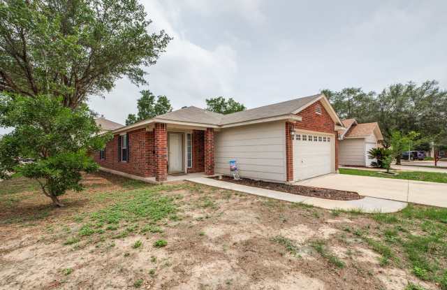 BEAUTIFUL 3-BEDROOM HOME NEAR LACKLAND AFB photos photos