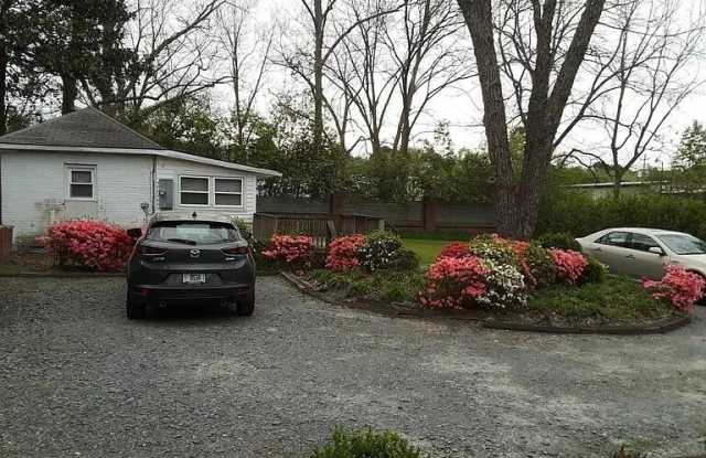 206 N Poplar Street unit: G photos photos 206 N Poplar Street unit: G photos photos