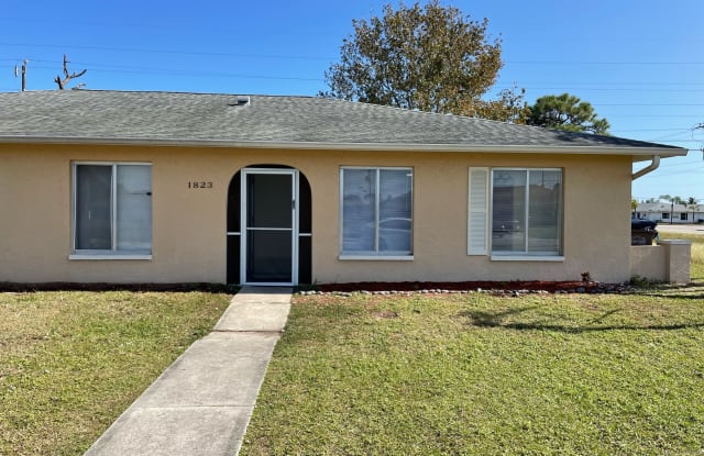 1823 Southwest Santa Barbara Place photos photos