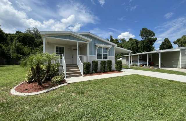 115 Poinsettia Drive Gallery 2