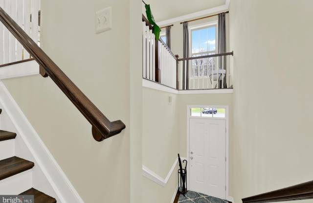 13914 FOX HILL Road Gallery 3