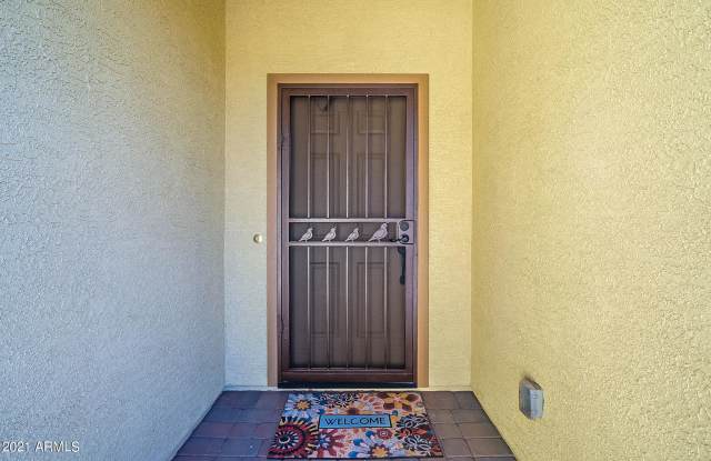 17728 W CEDARWOOD Lane Gallery 4
