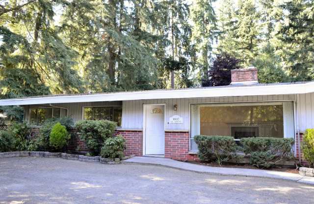 New Kitchen!! Beautiful family home w/extra room/close MS,Trader Joe's, and highway photos photos