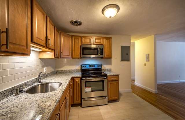 One Block to BU * 1-bed - 228 Babcock Street, Brookline, MA 02446 One Block to BU * 1-bed - 228 Babcock Street, Brookline, MA 02446