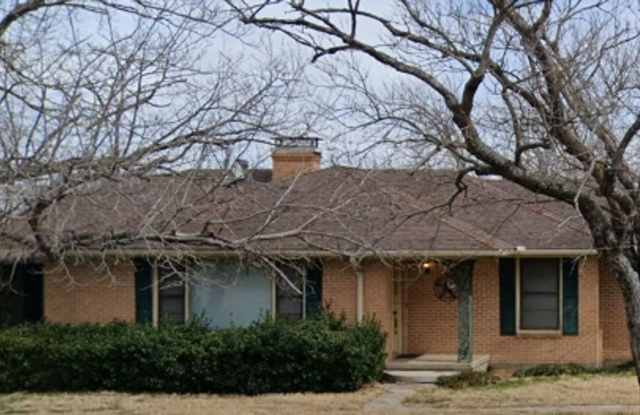 $1800 - 3/2 Country Home Close to Downtown Royse City photos photos
