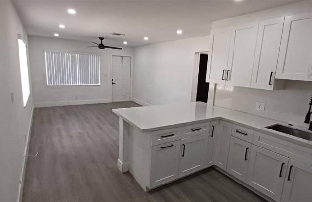 630 N 58th Ave photos photos