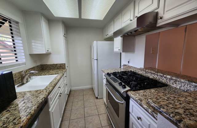 Seaside Bliss: 2 Bedroom Condo Just Steps from the Ocean photos photos