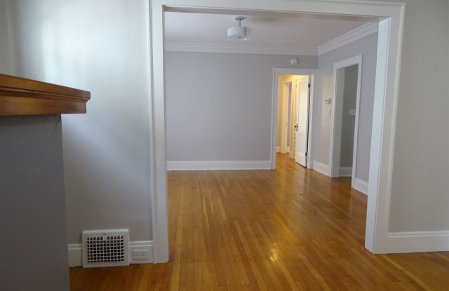 2217 Oakdale Road - 2217 Oakdale Road, Cleveland Heights, OH 44118