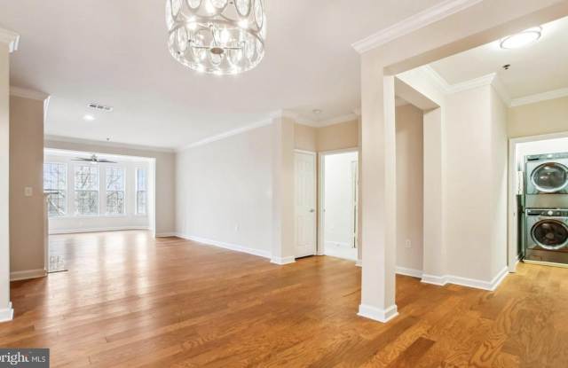 10328 SAGER Avenue Gallery 4
