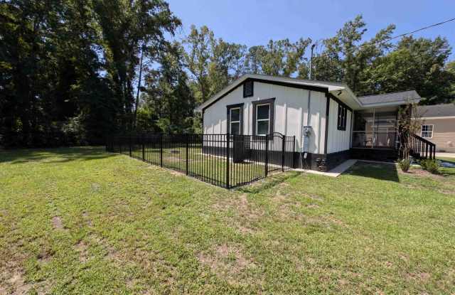 2201 Livingston Livingston Ln. Gallery 4