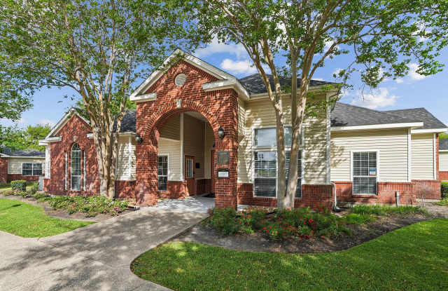 Laurel Point - Senior and Affordable Housing Gallery 2