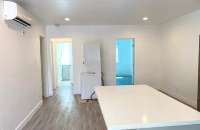 1490 Silver Lake Boulevard Gallery 4