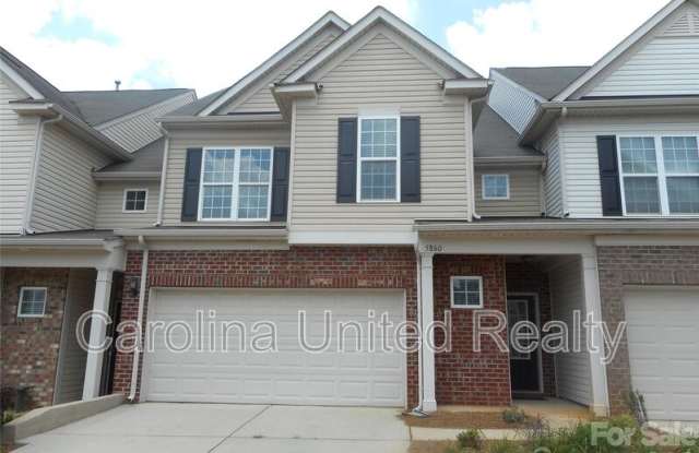 5860 Glassport Ln Gallery 1