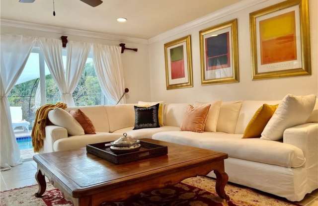 283 Cypress Way W Gallery 3